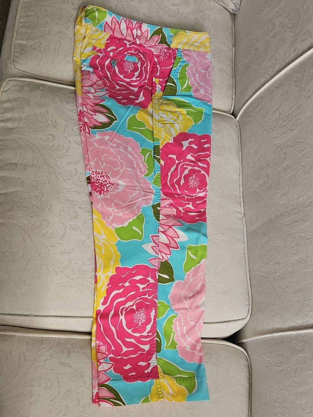VTG Lilly Pulitzer Bright Floral Cotton Blend Capris in Pink, Aqua & Yellow